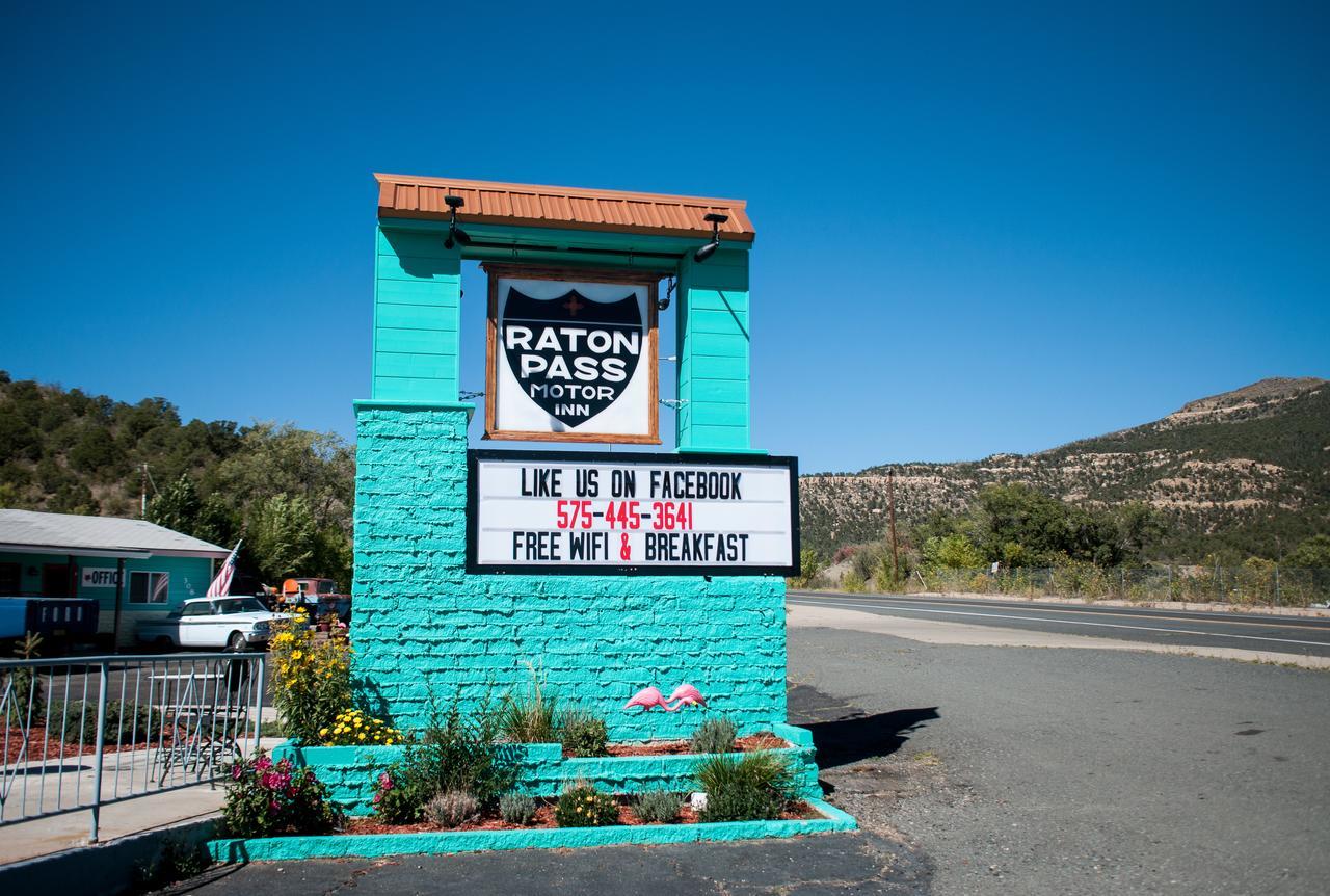 Raton Pass Motor Inn Exteriér fotografie