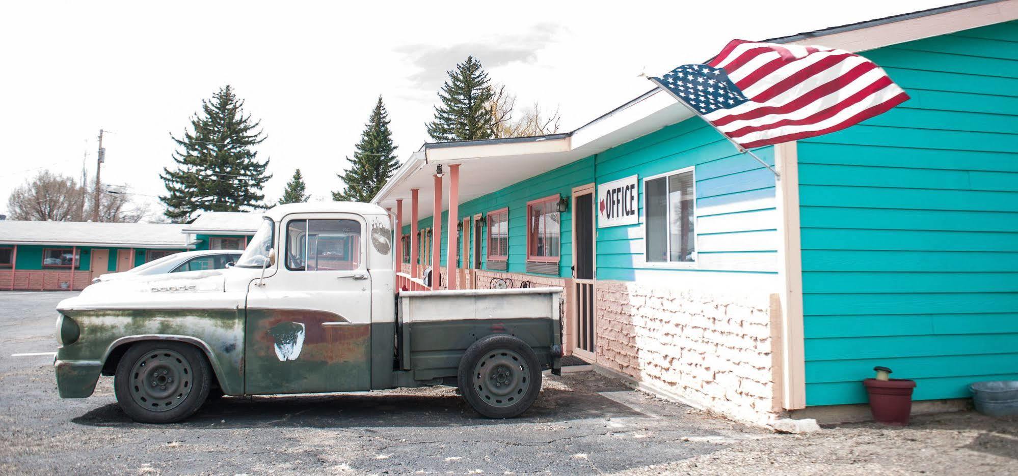 Raton Pass Motor Inn Exteriér fotografie